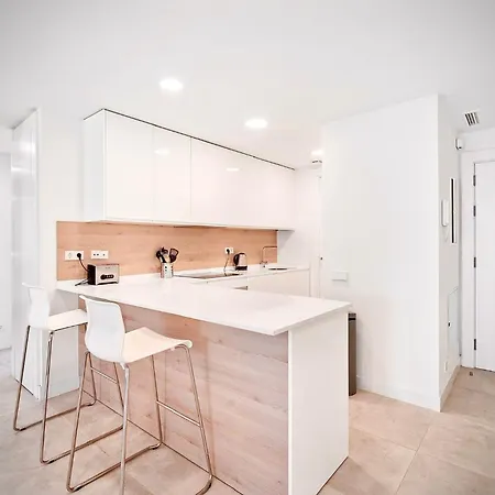 Apartment Apartment *